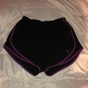 basic running shorts